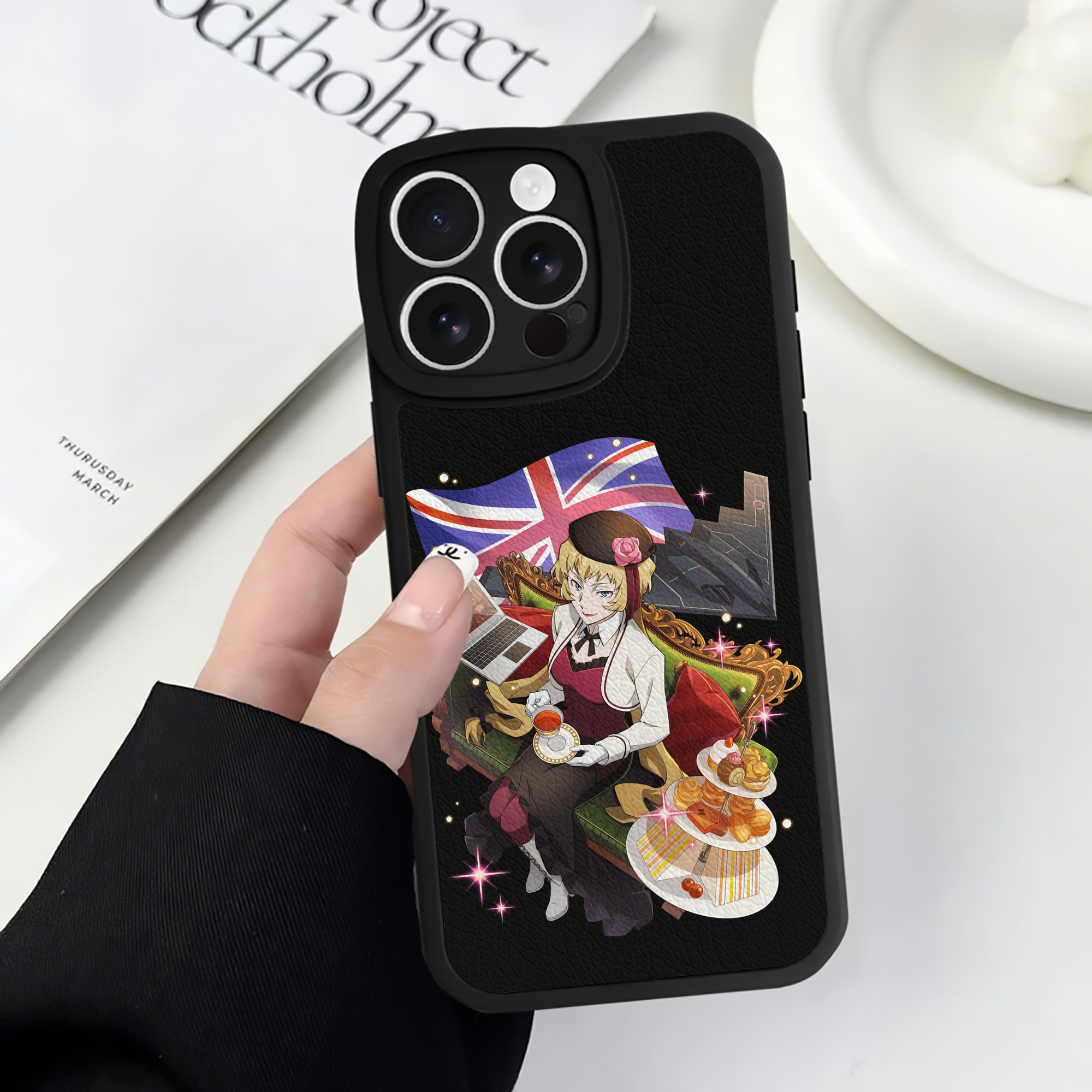 （画像用） 文豪ストレイドッグス Bungo Stray Dogs 【iPhone 16シリーズ対応】シリコンスマホケース（レザー調） 材質：シリコン